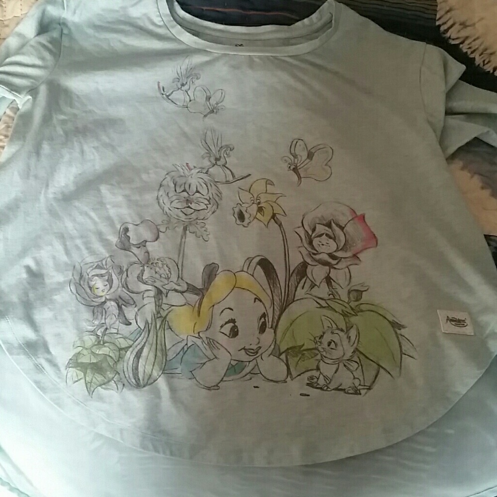 Women shirt